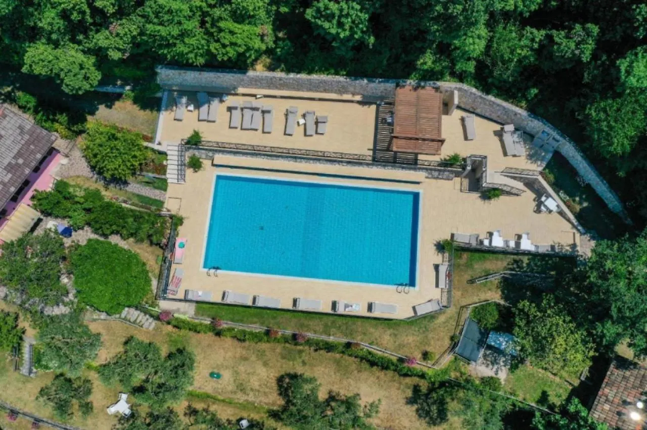 Flat In Garden Residence Resort, Malcesine, Italy Malcesine