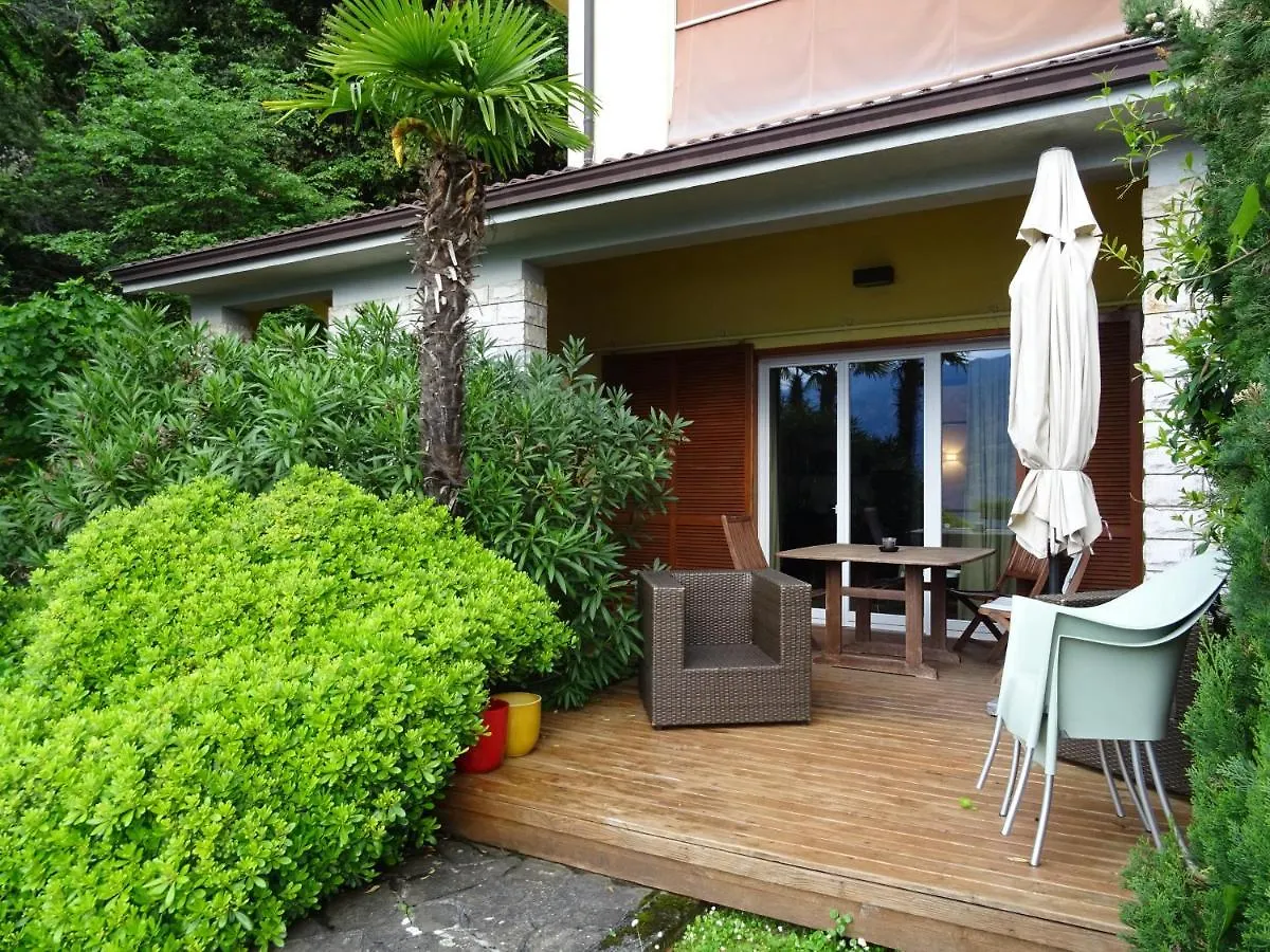 Flat In Garden Residence Resort, Malcesine, Italy Malcesine