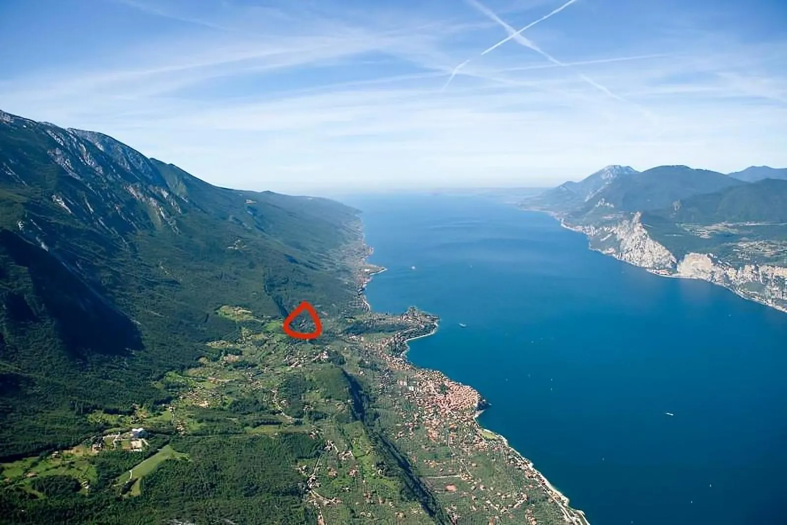 Flat In Garden Residence Resort, Malcesine, Italy Italy